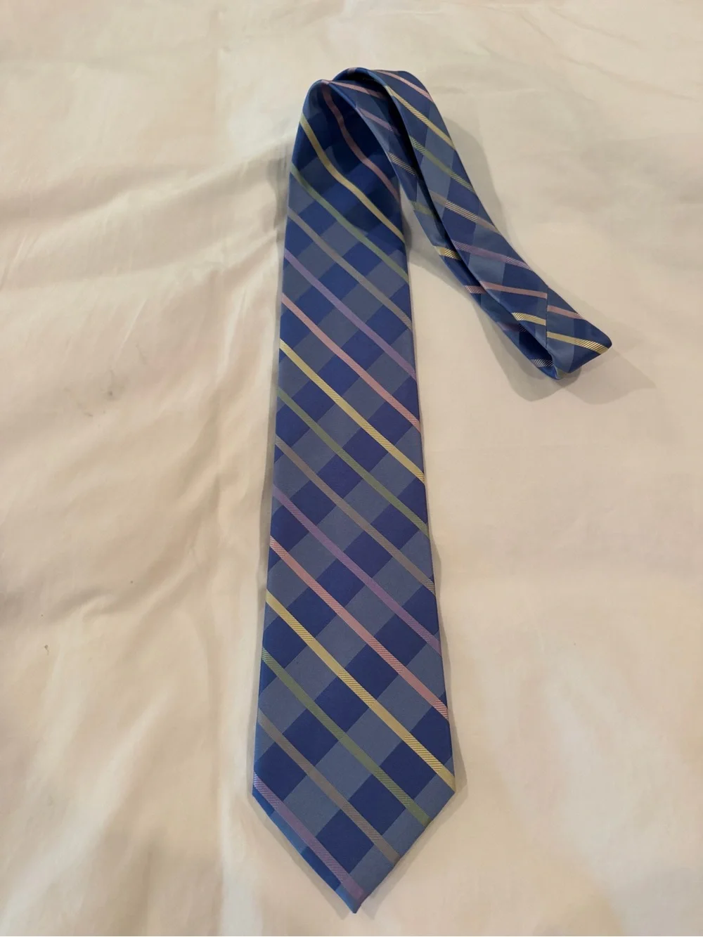 Classic Blue Plaid Men's Tie - Versatile Business Style